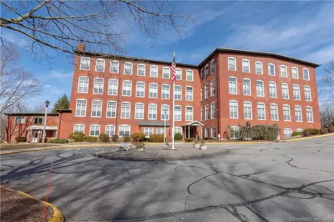 45 Main St #106, Plainfield, CT 06374 photo 1