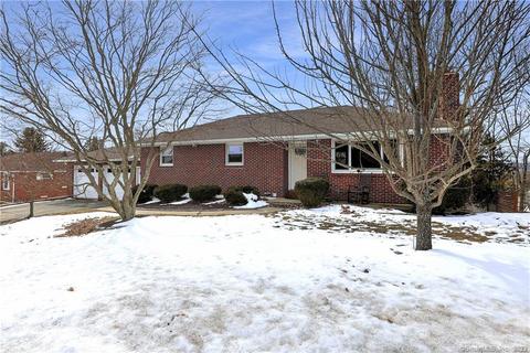 502 Circle Dr, Torrington, CT 06790