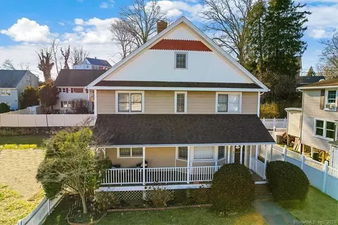 8 Catalpa St, Norwalk, CT 06851