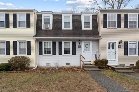 16 Lakeside Dr #O, Ledyard, CT 06339 photo 1