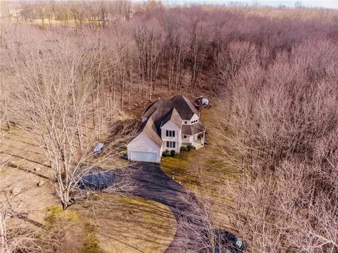 297 Black Hill Rd, Plainfield, CT 06374 photo 1