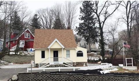 521 Chase Ave, Waterbury, CT 06704