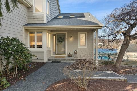 31 Lake North Pl #31, Danbury, CT 06810