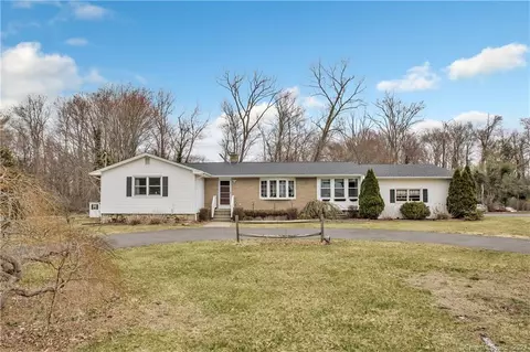 16 Fox Dr, Seymour, CT 06483