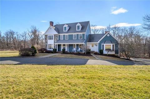 27 Hussars Camp Pl, Ridgefield, CT 06877