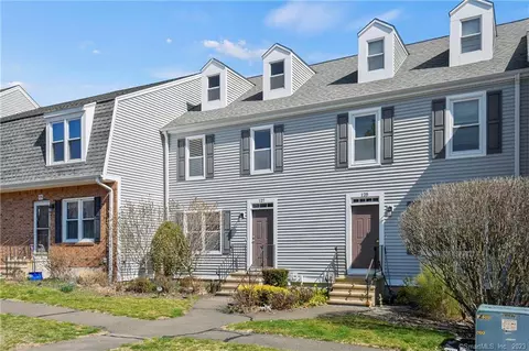 127 Summerhill Rd, Wallingford, CT 06492 photo 1