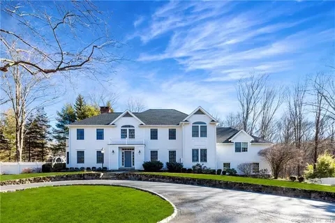 167 Old Hyde Rd, Weston, CT 06883