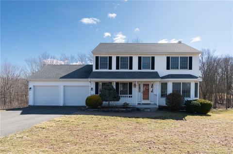 241 Woodberry Hill Dr, Southington, CT 06489