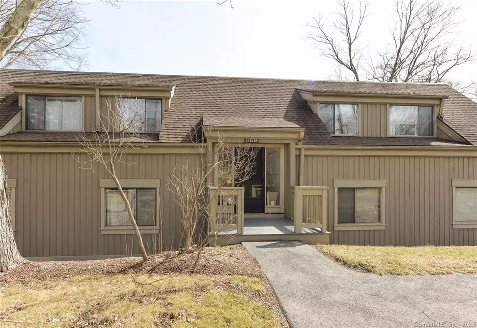 32 Heritage Vlg E, Southbury, CT 06488 16 Photos Movoto