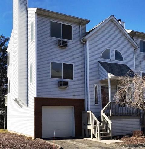 925 Oronoke Rd #12A, Waterbury, CT 06708