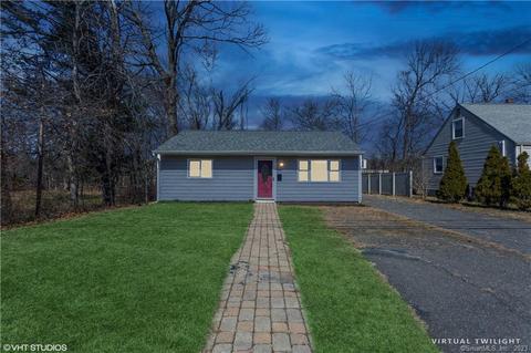 33 Norton Pl, Plainville, CT 06062