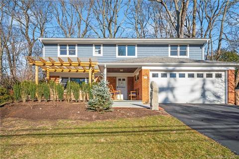 59 Denise Dr, Stamford, CT 06905