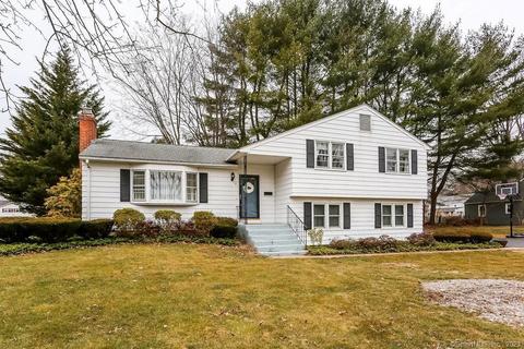 1 Hartwell Rd, West Hartford, CT 06117