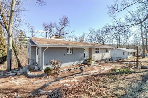 1953 Shepard Ave, Hamden, CT 06518