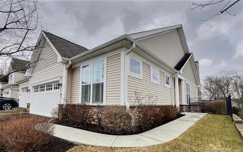 48 Great Hill Dr #48, Bethel, CT 06801