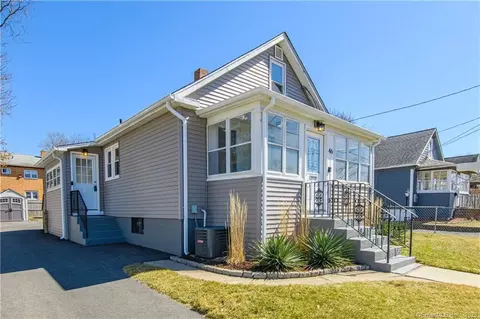 46 Columbus St, East Hartford, CT 06108