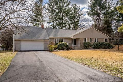 43 Kirkwood Rd, West Hartford, CT 06117