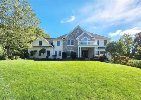 358 Newtown Tpke, Redding, CT 06896