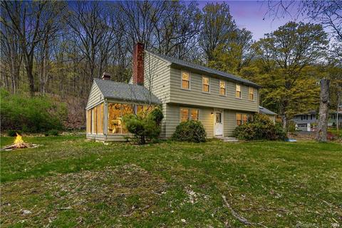 99 Miller Rd, Bethany, CT 06524 photo 1