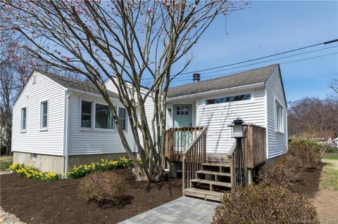 571 Burroughs Rd, Fairfield, CT 06825