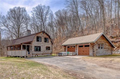 11 Seth Den Rd, Oxford, CT 06478