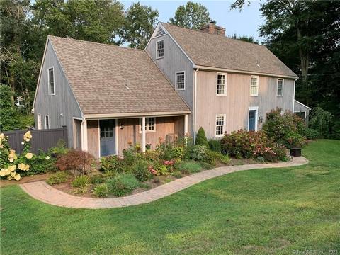 42 Bayberry Ln, Westport, CT 06880
