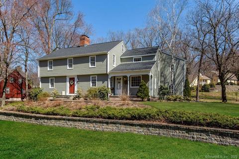 120 Olde Wood Rd, Glastonbury, CT 06033