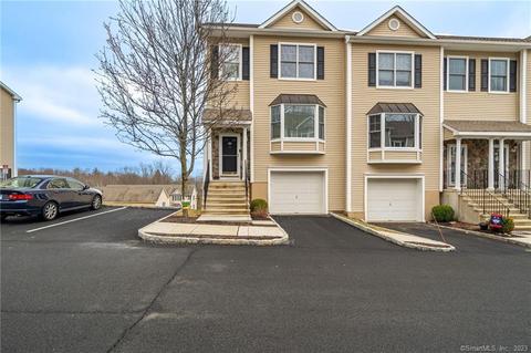 15 Scuppo Rd #1201, Danbury, CT 06811