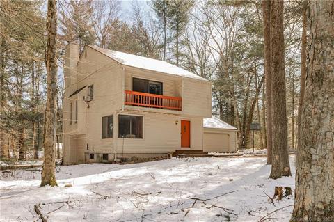 154 Canton Rd, Granby, CT 06035