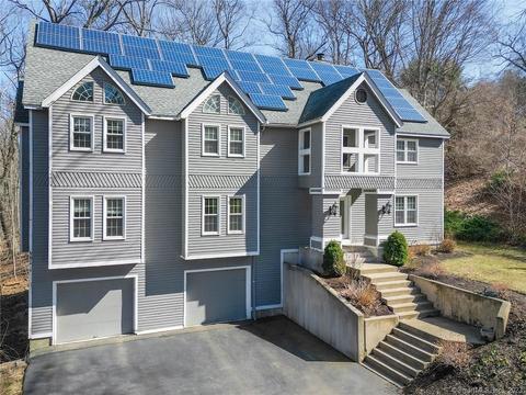 397 Overlook Rd, Glastonbury, CT 06033