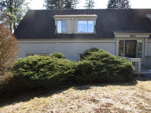 7 Heritage Vlg #A, Southbury, CT 06488
