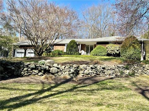 71 Sherman Tpke, Redding, CT 06896