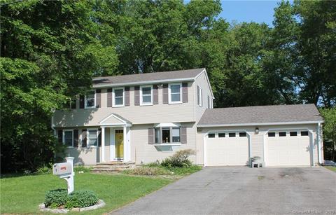 9 Sharon Ln, North Stonington, CT 06359