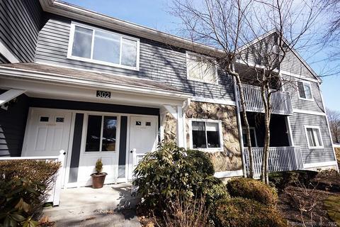 302 Fairmount Dr #D, Monroe, CT 06468