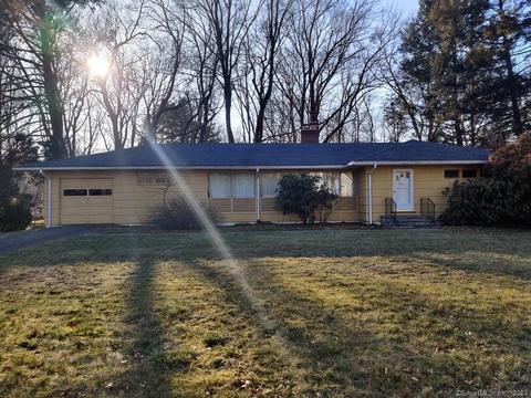 10 Wyndemere Rd, Bloomfield, CT 06002