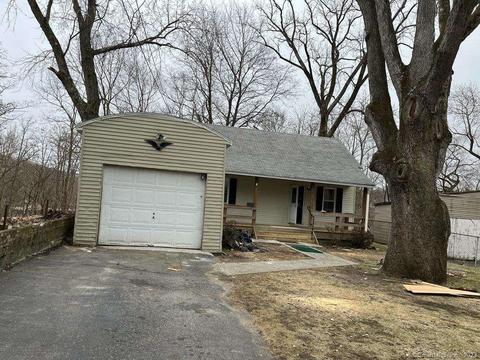 43 Anderson St, Naugatuck, CT 06770