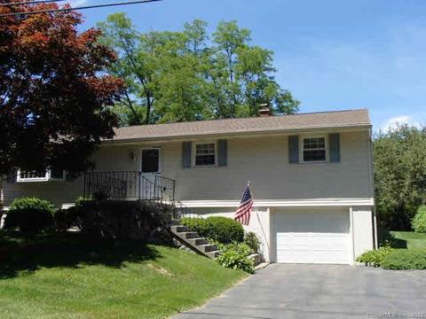 35 Buckland St, Wolcott, CT 06716