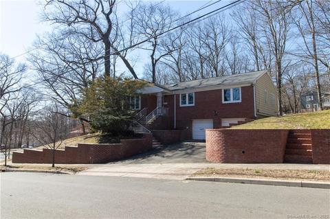 161 Whittier Rd, New Haven, CT 06515