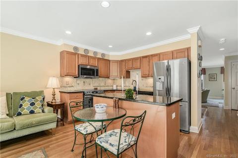 85 Camp Ave #7G, Stamford, CT 06907