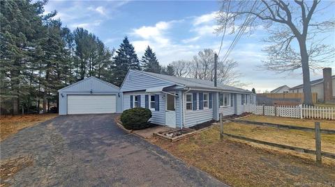 93 Forest St, Rocky Hill, CT 06067