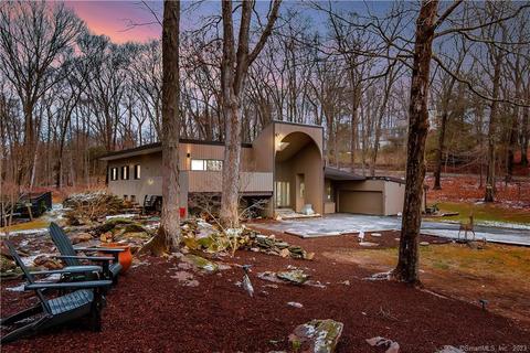 43 High Noon Rd, Weston, CT 06883