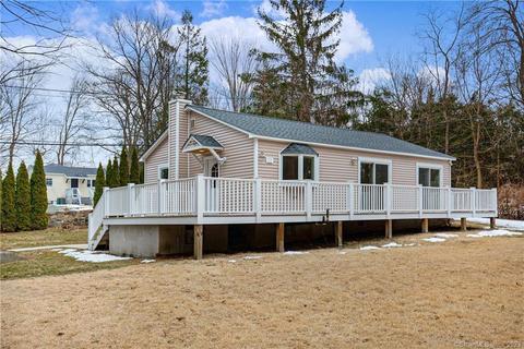 8 Candle Hill Rd, New Fairfield, CT 06812