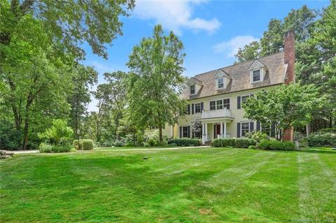 119 Skunk Ln, Wilton, CT 06897