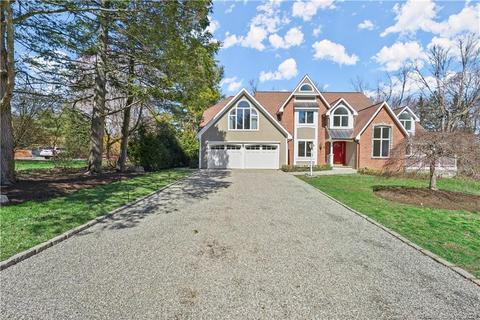 54 Munko Dr, Stamford, CT 06902