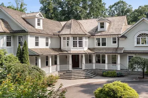 10 Hickory Ln, Weston, CT 06883