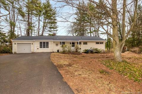 96 Burnham Rd, Avon, CT 06001