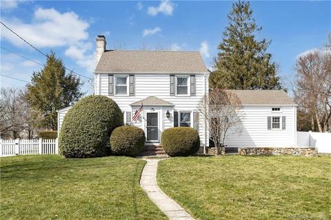 333 Flax Hill Rd, Norwalk, CT 06854