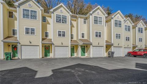 527 W Thames St #71, Norwich, CT 06360