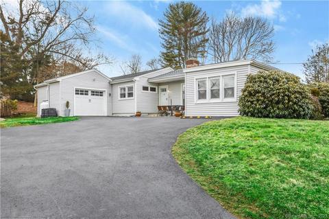 45 Drumlin Rd, Westport, CT 06880