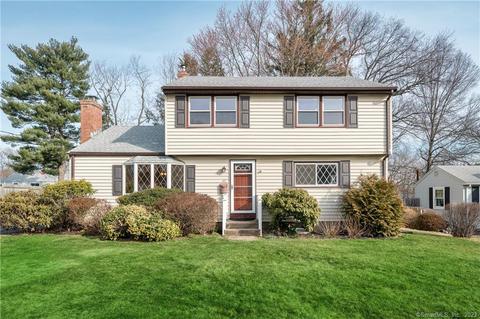 45 Mohawk Ln, Wethersfield, CT 06109